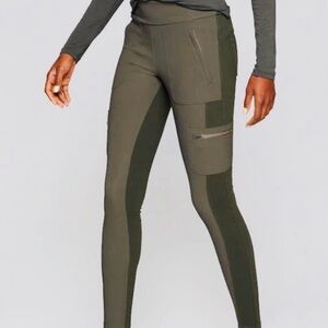 Athleta Headlands Hybrid Cargo Stretch Nylon Pocket Green Leggings